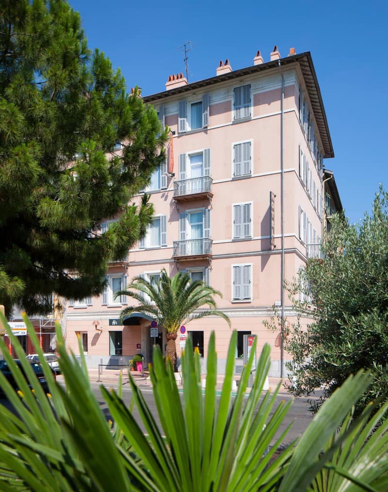 Hôtel Relais Acropolis Nice — building