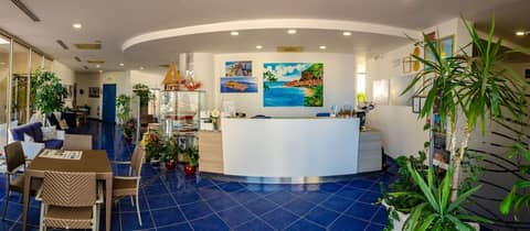 Astro Suite Hotel — photo 6