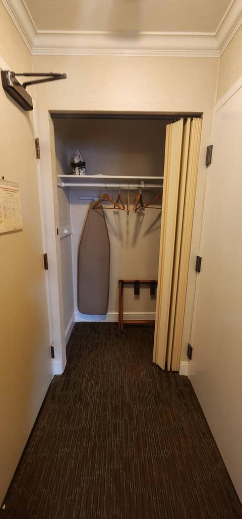 Chelsea Inn — photo 8