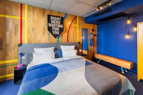 The Social Hub Vienna — hotel room