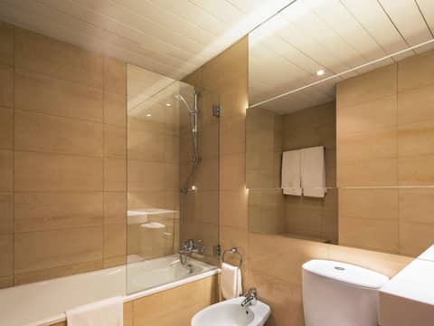 Mercure Porto Centro Santa Catarina — bathroom