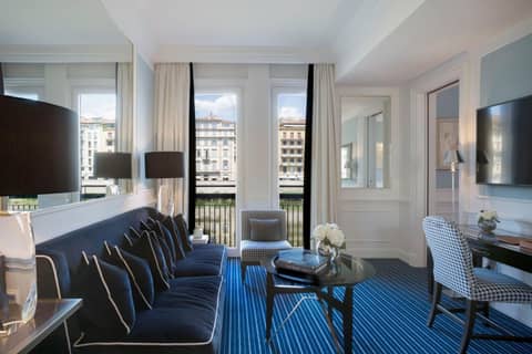 Hotel Lungarno - Lungarno Collection — hotel room