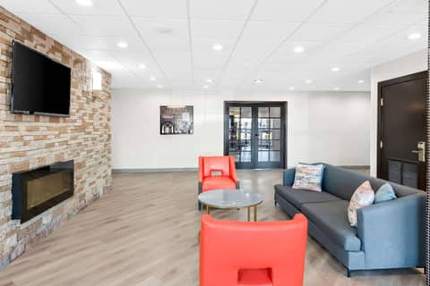 Comfort Suites Columbus — photo 3