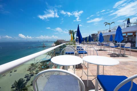 Blue Chairs Beachfront Resort Puerto Vallarta - Adults Only — balance & terrace