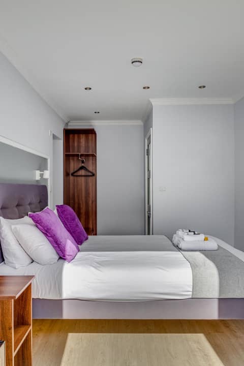 1 Lexham Gardens Hotel — hotel room