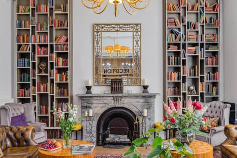 1 Lexham Gardens Hotel — living room