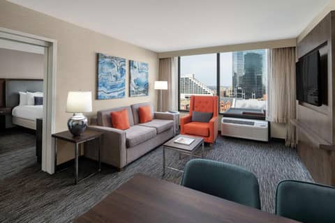 Embassy Suites by Hilton Fort Worth Downtown — photo 9