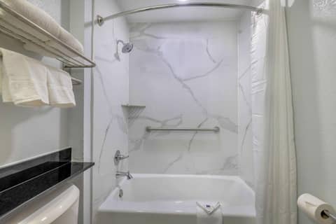 Motel 6-Fort Worth, TX - Burleson — photo 2