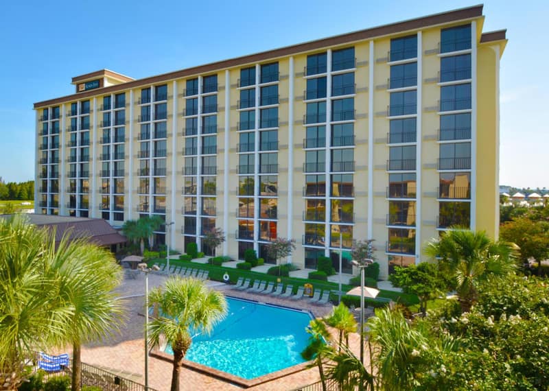 Rosen Inn Closest to Universal — building
