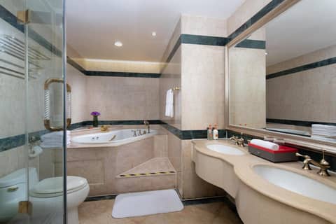 Crowne Plaza Shanghai Nanjing Road by IHG — photo 8