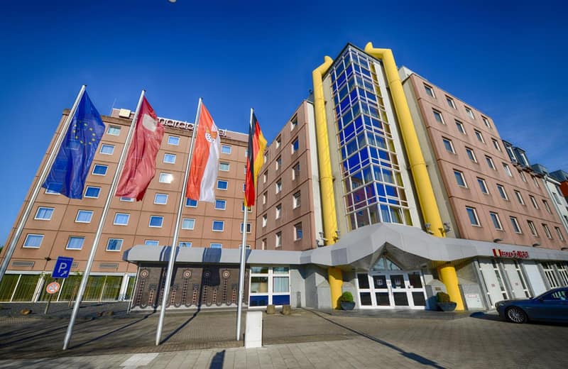 Leonardo Hotel Köln — building