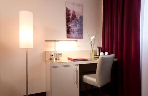 Leonardo Hotel Köln — photo 3