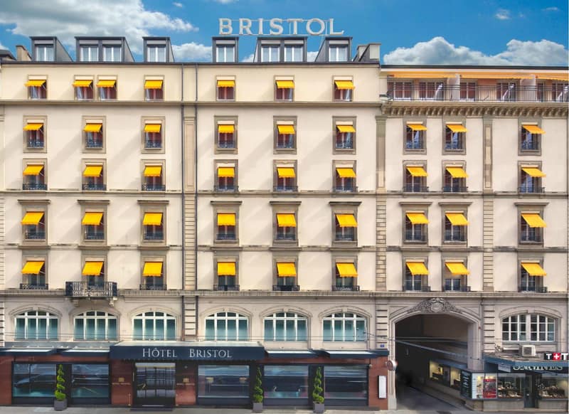 Hotel Bristol — building