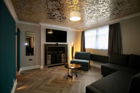 The California - Kings Cross St Pancras, London — living room