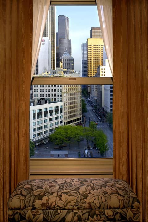 Mayflower Park Hotel — photo 4