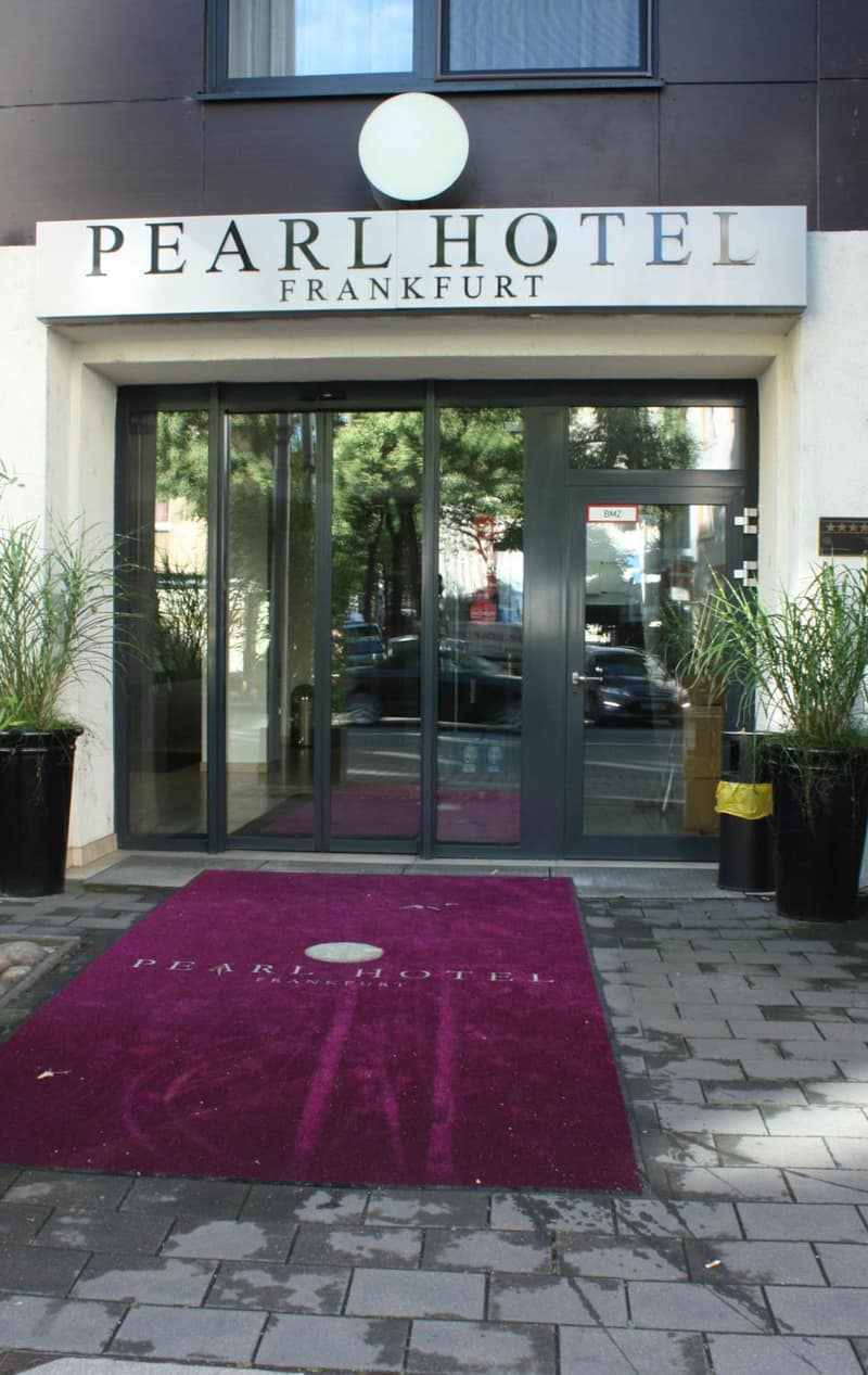Pearl Design Hotel - Frankfurt City — building
