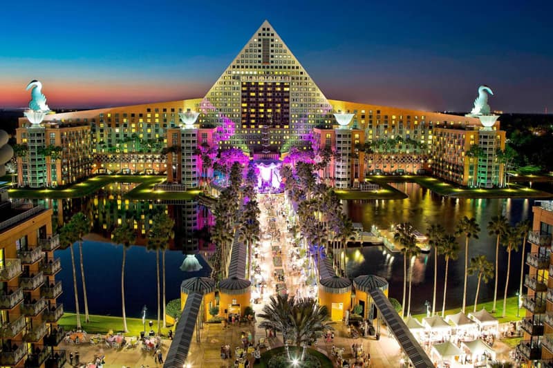 Walt Disney World Dolphin — building