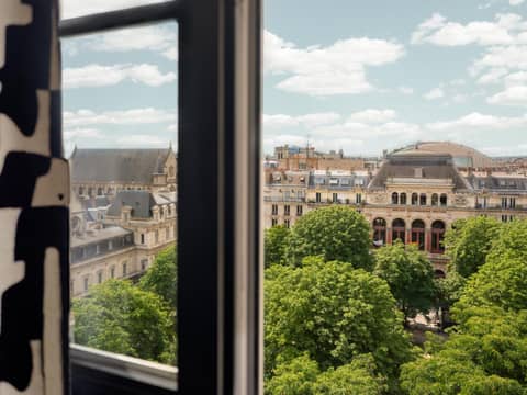 Solly Hôtel Paris — balance & terrace
