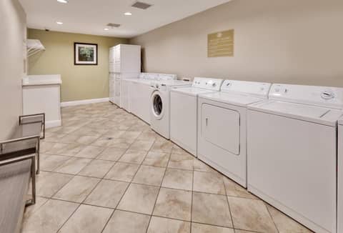 Candlewood Suites Dallas Market Center-Love Field by IHG — photo 5