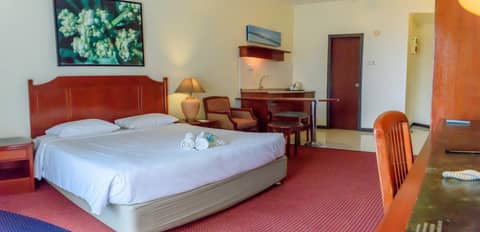 J Beach Suites At Rainbow Paradise — photo 9