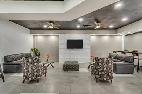 Suburban Studios Salt Lake City Airport — photo 3