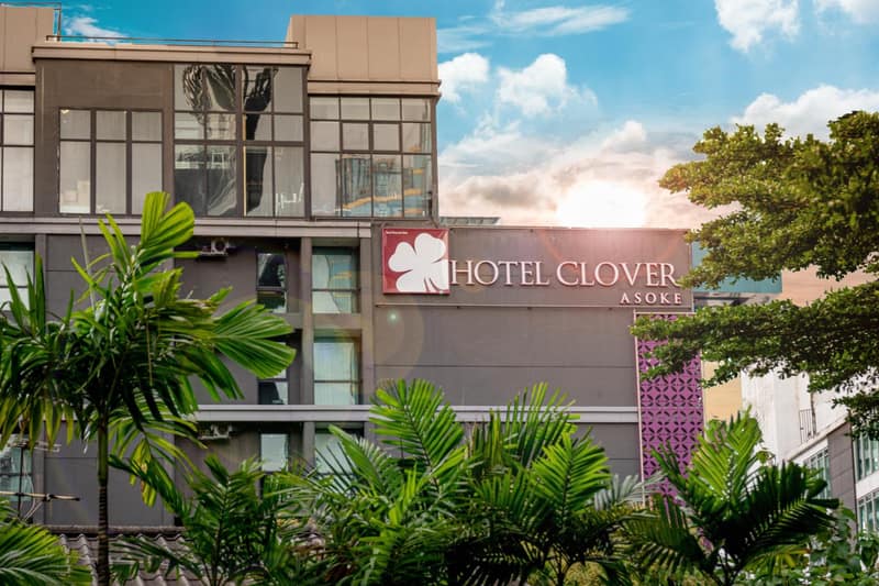 Hotel Clover Asoke - SHA Extra Plus — building