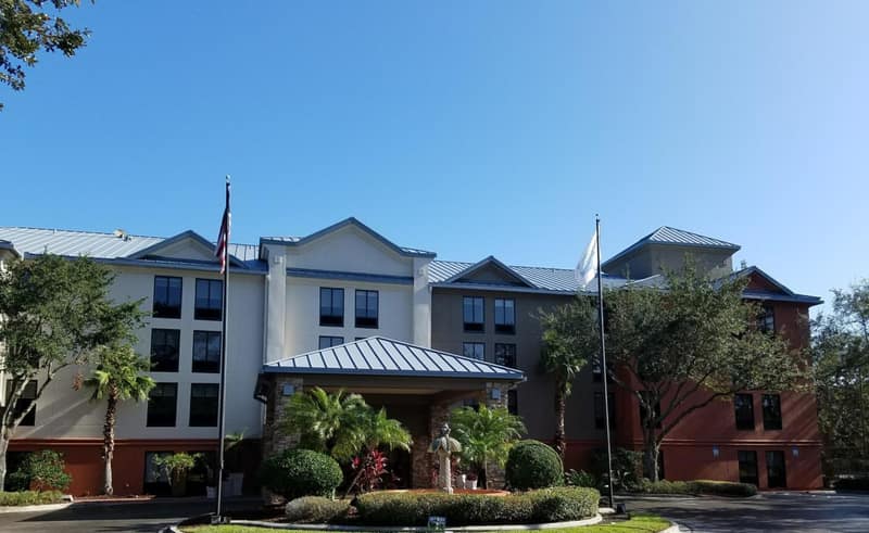 Holiday Inn Express Hotel & Suites Jacksonville-South by IHG — building
