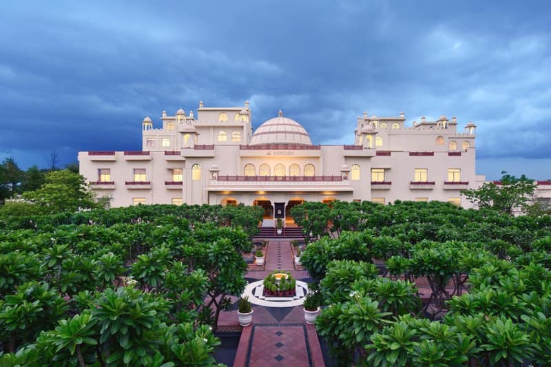 Le Meridien Jaipur Resort & Spa — building