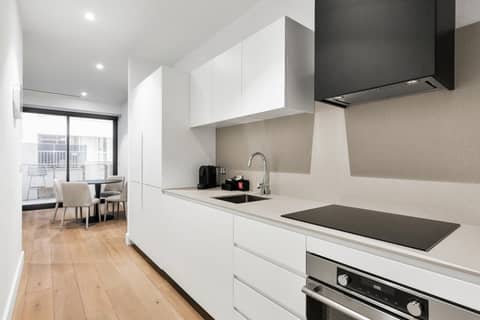 Tyrian Albert Park Lake — kitchen