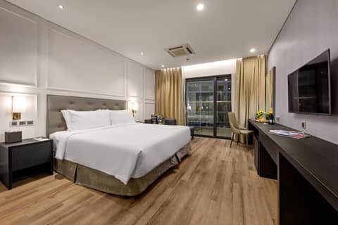 Wyndham Danang Golden Bay - Free Shuttle Bus to Beach — photo 2