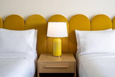 Renaissance Orlando Resort - Disney Springs Area — bedroom