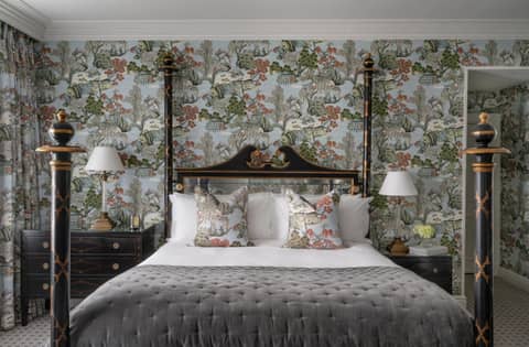 The Kensington Hotel — garden