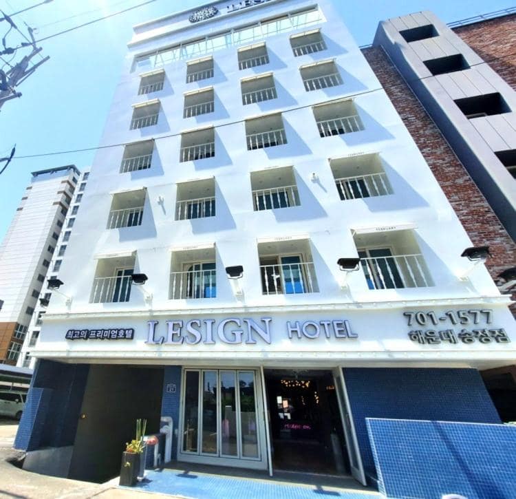 SongJeong Lesign Hotel — building