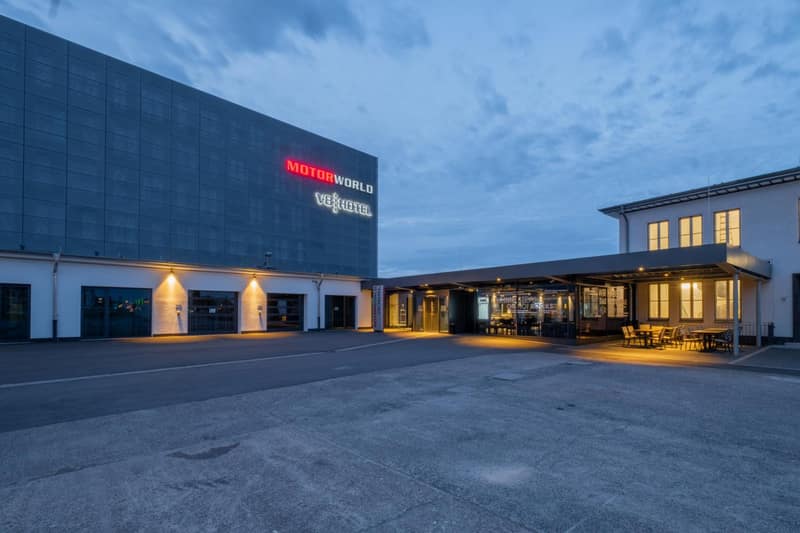 V8 Hotel Köln at MOTORWORLD — building
