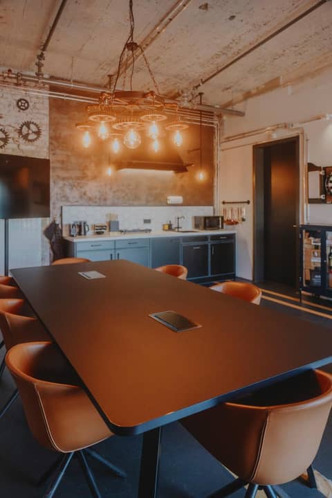 V8 Hotel Köln at MOTORWORLD — meeting & event spaces