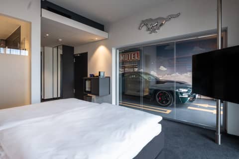V8 Hotel Köln at MOTORWORLD — photo 7