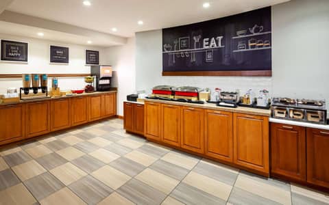 Hampton Inn & Suites St. Louis at Forest Park — photo 6