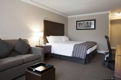 Sandman Signature Vancouver Downtown Hotel — photo 2