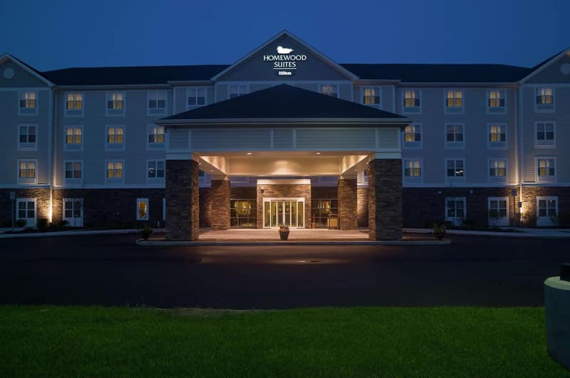 Homewood Suites by Hilton Portland — building