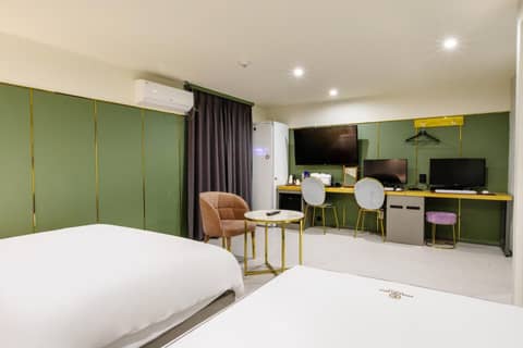 Brown-Dot Hotel Minam — photo 4