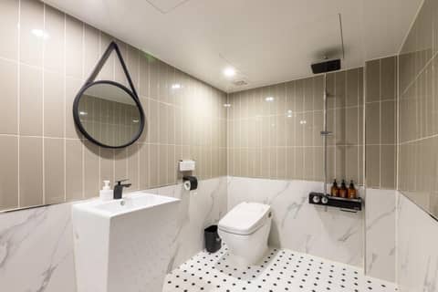 Brown-Dot Hotel Minam — photo 9