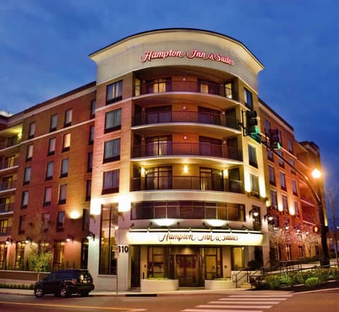 Hampton Inn & Suites Nashville-Downtown — photo 4