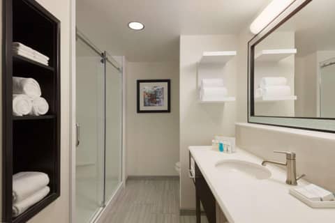 Hampton Inn & Suites Nashville-Downtown — photo 6
