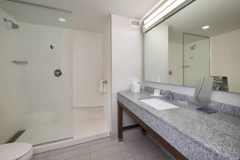 Courtyard by Marriott Richmond Downtown — photo 4