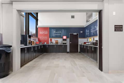 Hampton Inn Kansas City - Downtown Financial District — photo 3