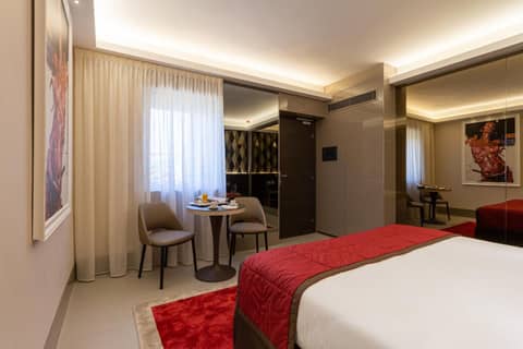 Harry's Bar Trevi Hotel & Restaurant — hotel room