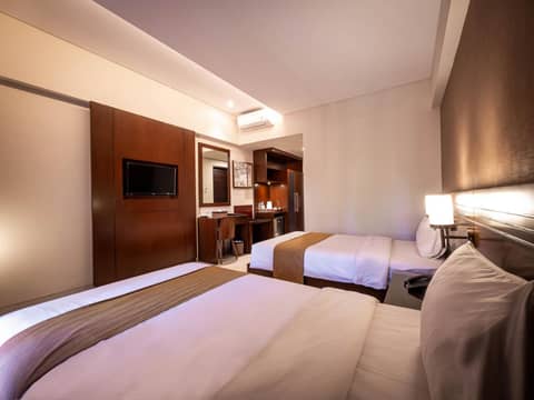 Yulia Beach Inn Kuta — photo 8