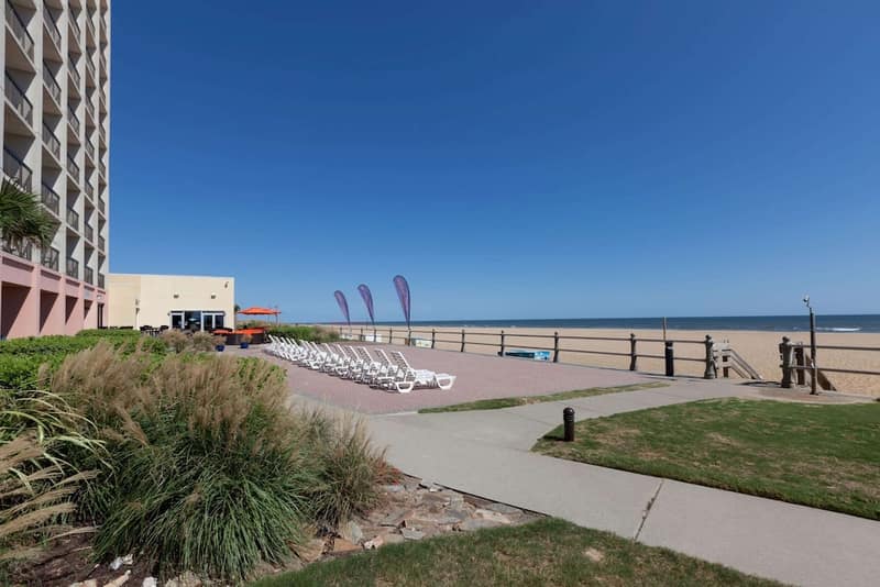 Wyndham Virginia Beach Oceanfront — photo 1