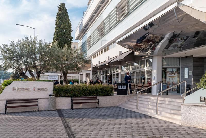 Hotel Lero — building