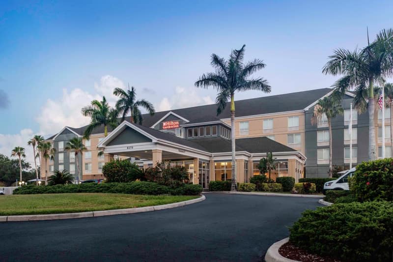 Hilton Garden Inn Sarasota-Bradenton Airport — building